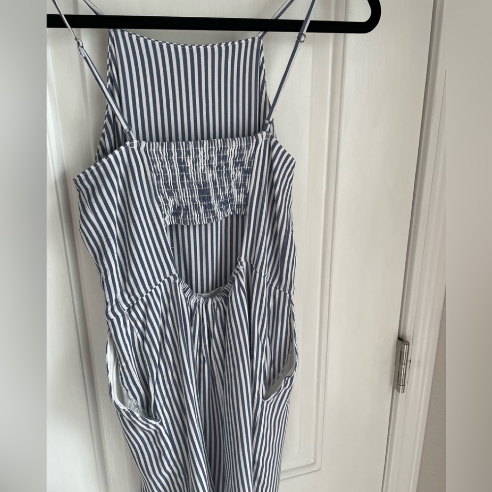 🛍️ Cute A&F Romper 🛍️ - Picture 4 of 6